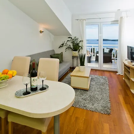 Luce Mediterranean Apartment's *