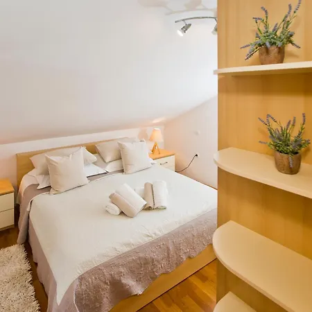 Luce Mediterranean Apartment's Apartment Hvar Town