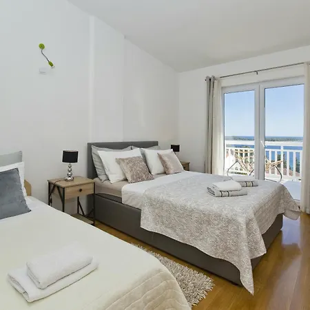Luce Mediterranean Apartment's Апартаменты