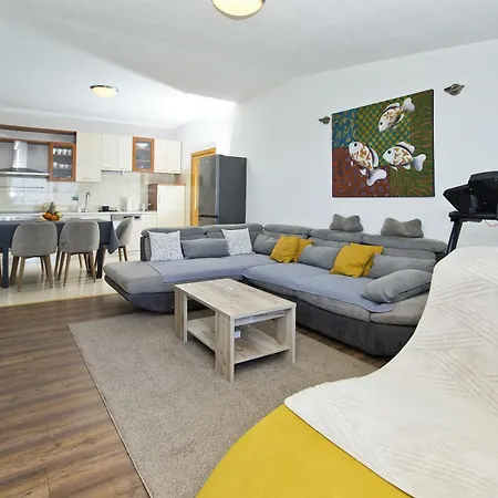 Luce Mediterranean Apartment's * Хвар
