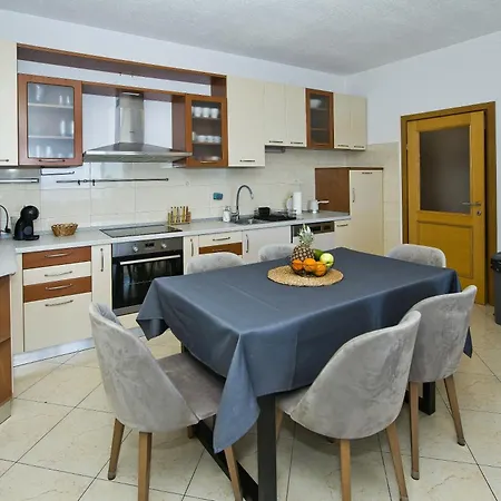 Luce Mediterranean Apartment's Lejlighed