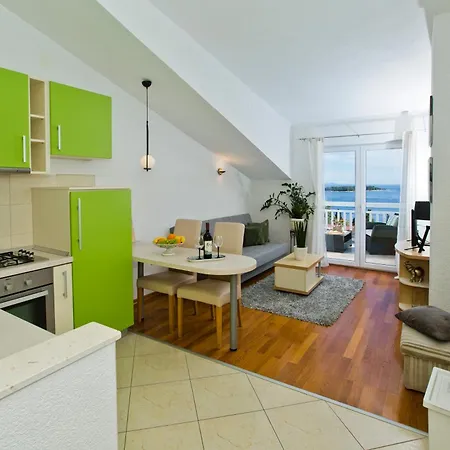 Luce Mediterranean Apartment's Daire